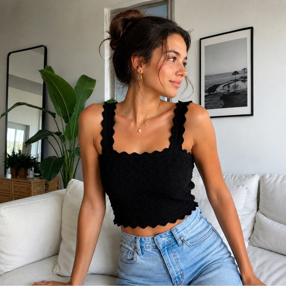 Black Textured Knit Crop Top Scalloped Straps Sleeveless Trendy Summer Small